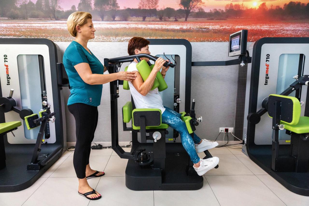 Sloneczny Zdroj Medical Spa & Wellness Busko-Zdrój Exteriör bild